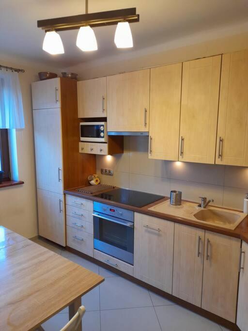 Appartement Bronowice- Parter Domu à Cracovie Extérieur photo