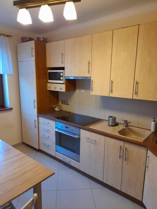 Appartement Bronowice- Parter Domu à Cracovie Extérieur photo