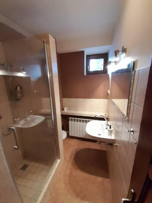 Appartement Bronowice- Parter Domu à Cracovie Extérieur photo